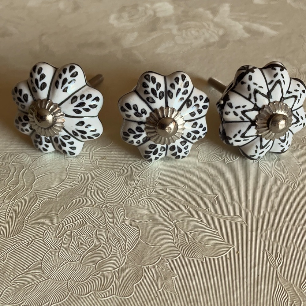 Dresser Knobs hand painted B&W mix set of 3